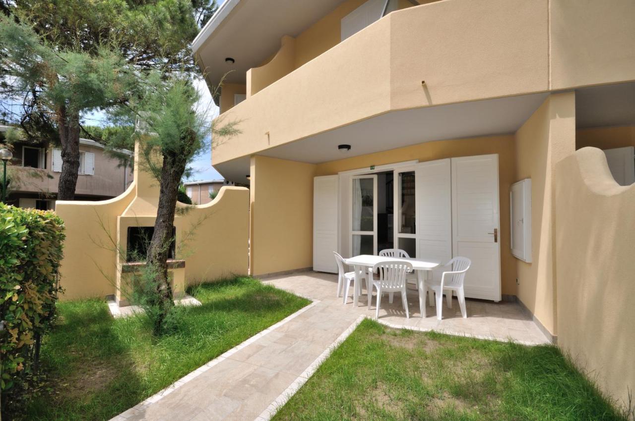 Villaggio Tivoli Бибионе Экстерьер фото